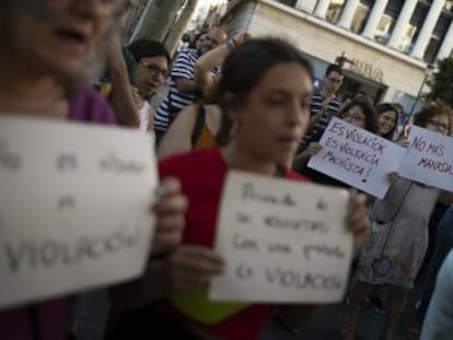 La violación en grupo de Pamplona y la de Manresa responden a modelos aprendidos del relato pornográfico y banalizan la violencia