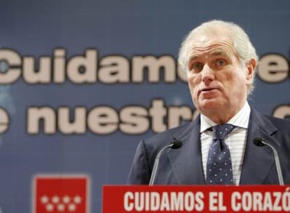 Ramón Calderón, el pasado lunes en un acto sobre el uso de los desfibriladores en los estadios.