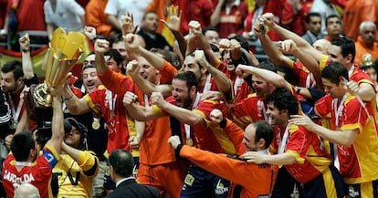 Primer oro del balonmano español