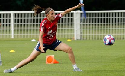 Patri Guijarro, en el entrenamiento de la selección española este sábado.