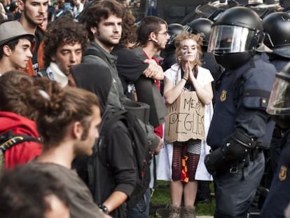 Concentració davant el Parlament de Catalunya el 15 de juny del 2011.