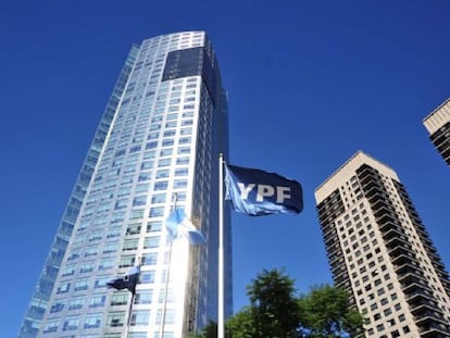 La sede corporativa de YPF en Buenos Aires.