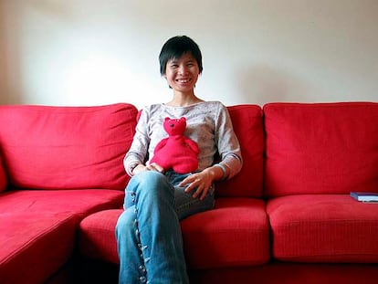 Con 23 años, la china Zeng Jinyan, esposa del activista pro derechos humanos Hu Jia, es una apasionada luchadora contra la injusticia en China.
