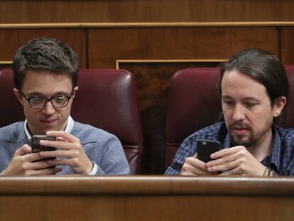 I&ntilde;igo Errej&oacute;n y Pablo Iglesias, en el Congreso. 