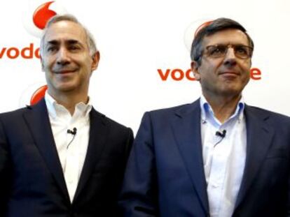El consejero delegado de Vodafone, Antonio Coimbra, junto a Francisco Rom&aacute;n, presidente de Vodafone Espa&ntilde;a