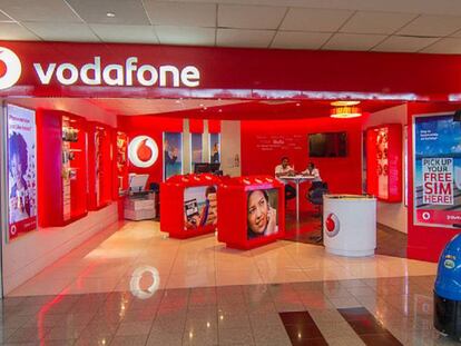 Alerta por un falso correo con la factura de Vodafone que contiene un virus