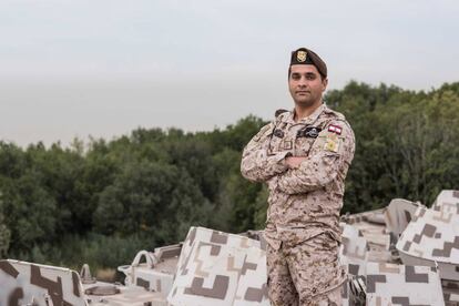 Chadi Fayad, de 34 años y miembro de las fuerzas especiales libanesas ondeó la bandera española en homenaje a las víctimas del atentado de Barcelona.