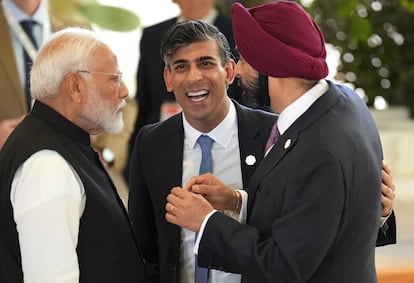 Desde la izquierda, el primer ministro de la India, Narendra Modi; el primer ministro del Reino Unido, Rishi Sunak, y el presidente del Banco Mundial, Ajay Banga, en la segunda jornada del G-7 celebrada en en el complejo Borgo Egnazia de Savelletri, este viernes. 