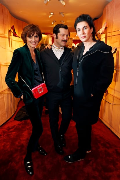 Nabi en Londres en 2019, con Inés de la Fressange y Gherardo Felloni. 