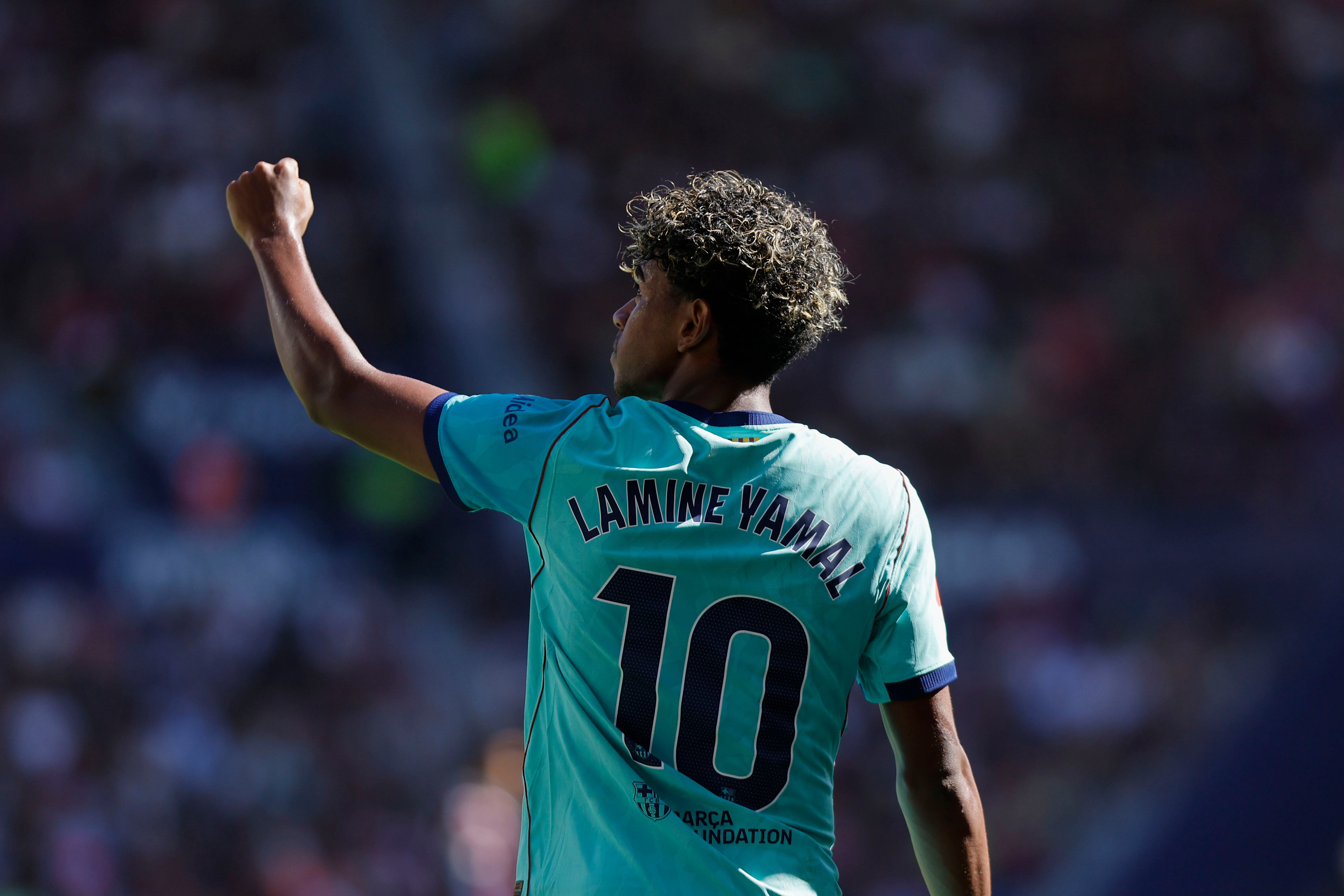 Levante - Barcelona en directo | El Barça gana al descanso en el Ciutat de Valencia