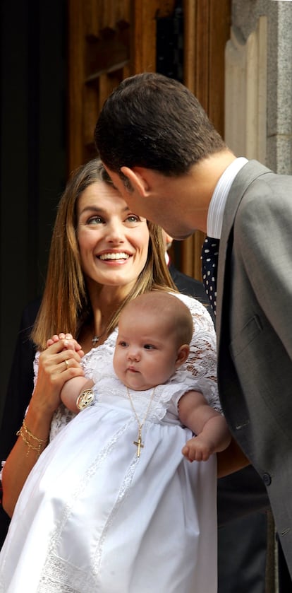 Suiguiendo la tradición, la infanta Sofía fue presentada ante la Virgen de Atocha.