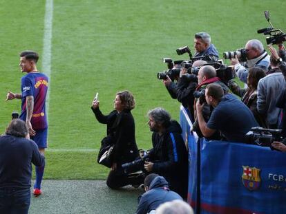 Coutinho, en el estadio Camp Nou durante su presentación.