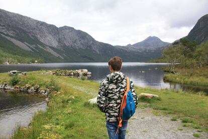 Lago Myrdal, cerca del pueblo de Rosendal.