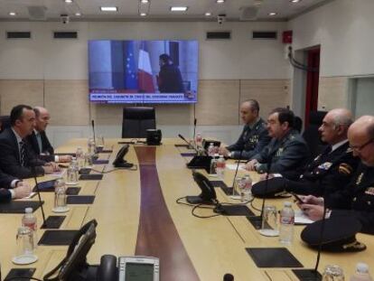 Reuni&oacute;n de la comisi&oacute;n de evaluaci&oacute;n de la amenaza terrorista. Foto facilitada por el Ministerio del Interior.