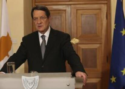 Imagen cedida por la oficina de prensa del gobierno que muestra al presidente chipriota, Nikos Anastasiades. EE/Archivo