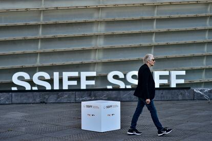 David Cronenberg abandona la sesión de fotos del festival de San Sebastián.
