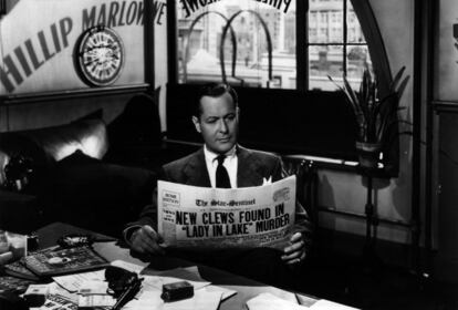 Fotograma de la película 'La dama del lago', del director Robert Montgomery, quien aparece en la imagen leyendo un periódico.