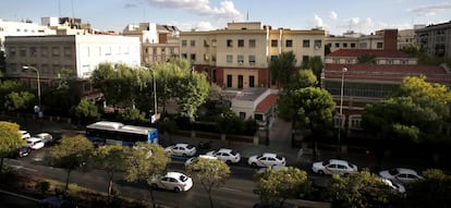 Palacete con instalaciones del Ministerio de Defensa en la calle Raimundo Fernández Villaverde, 50 (Madrid).