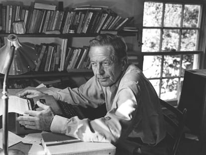 John Cheever, en un retrato de 1979.
