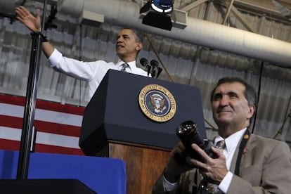 Pete Souza y Barack Obama, durante un discurso del presidente de EE UU.