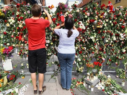 Un monumento en honor a las víctimas en Noruega, en 2011. 