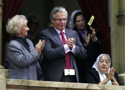 Garz&oacute;n, el 1 de marzo, en el Congreso de Argentina, donde fue ovacionado.