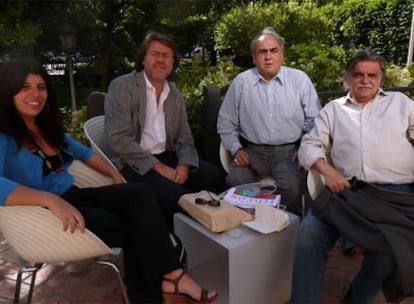 López, Forster, Alemán (agregado cultural de la Embajada argentina) y González, en la Casa de América.