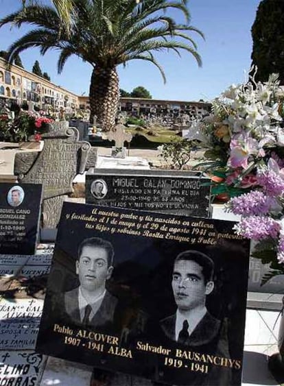 Fosas en el cementerio municipal de Paterna, donde fueron fusilados más de 2.200 republicanos durante la Guerra Civil.