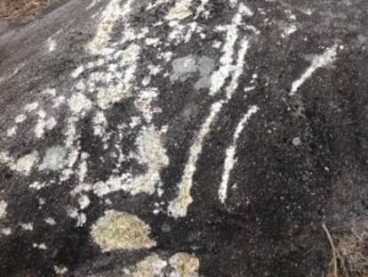 Estado en que quedó la roca sobre la que estaba grabado el petroglifo