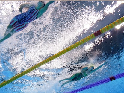 Ledecky y Titmus, en la final.