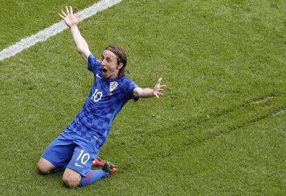 La celebración de Luka Modric (elegido el jugador del partido) después de marcar el gol del 1-0 a Turquía. 