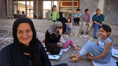 Desplazados kurdos iraquíes por la violencia en Kirkuk.