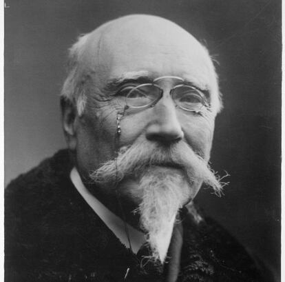 José Echegaray, en 1904, año en el que escribió 'Don Fernando el emplazado' y ganó el Nobel de Literatura.