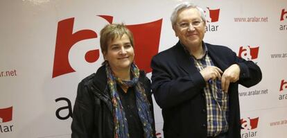 Rebeka Ubera y Patxi Zabaleta en un acto en San Sebastián. 