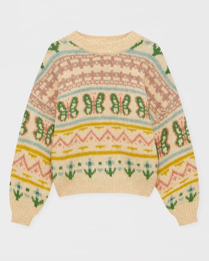 Pull and Bear. Mariposas, anclas, formas geométricas… Este jersey con cuello chimenea en tonos pastel y verde hierba alegrará las mañanas invernales más duras que se pongan por delante.