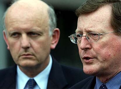 David Trimble, junto a Michael Mc Gimpsey, ayer.