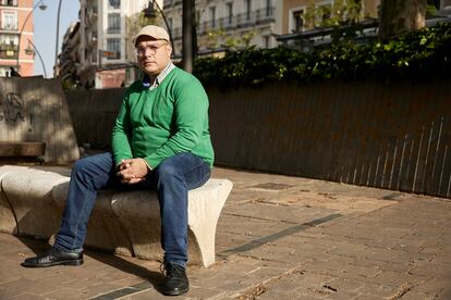 El venezolano Sergio Contreras, en la plaza de Tirso de Molina, en Madrid.