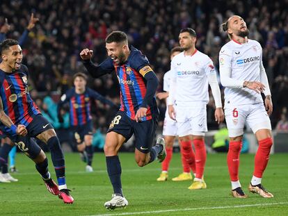 Barcelona's Spanish defender Jordi Alba celebrates after scoring his team's first goal during the Spanish league football match between FC Barcelona and Sevilla FC at the Camp Nou stadium in Barcelona, on February 5, 2023. (Photo by Josep LAGO / AFP)