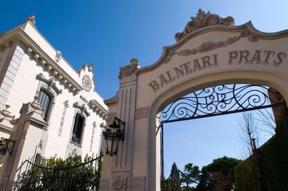 Entrada del balneario Prats, en Caldes de Malavella (Girona).