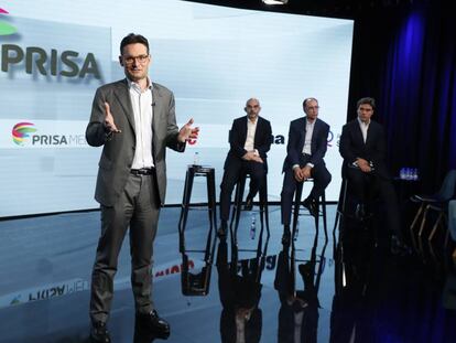 El presidente de PRISA, Joseph Oughourlian, y los miembros de la dirección, en la presentación del Plan Estratégico.