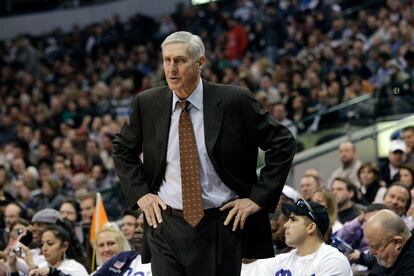 Jerry Sloan, en un partido con Utah Jazz en 2010.