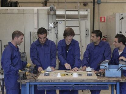 Estudiantes en un centro de formación para el empleo de Madrid.