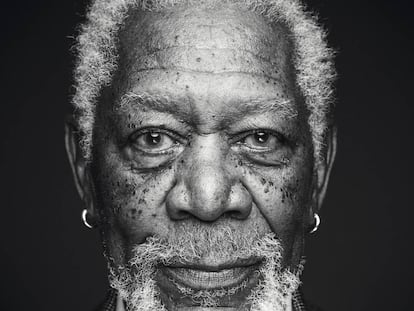 Morgan Freeman con esa mirada que a la vez expresa calma y temor. Eso solo lo puede hacer él.