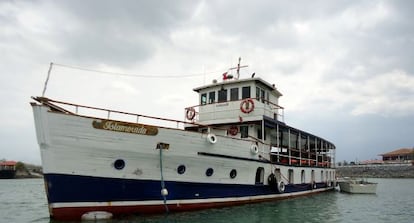 Al Capone's former smuggling vessel is now used by tourists at the Panama Canal..