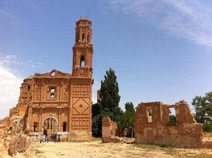 Belchite está considerado por algunos investigadores paranormales como un pueblo maldito: se escuchan psicofonías de lamentos, disparos, bombardeos...