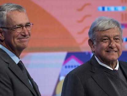 Ricardo Salinas Pliego y el presidente Andrés Manuel López Obrador, en una fotografía de archivo.
