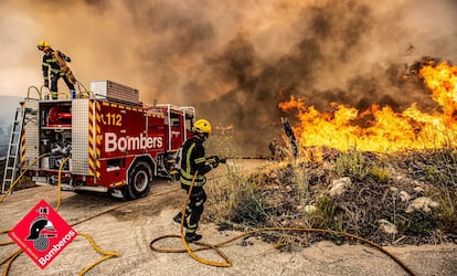 Incendio de la Vall d'Ebo en una imagen facilitada por el Consorcio Provincial de Bomberos.