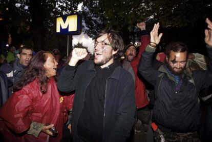 Integrantes del movimiento de indignados se manifiestan, el pasado sábado, en Bruselas.