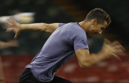 Cristiano Ronaldo esprinta en el último entrenamiento antes de la final contra la Juve.