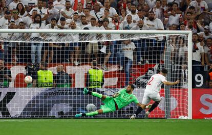 Gonzalo Montiel marca el penalti decisivo